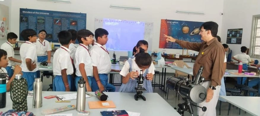 modernschool-banner