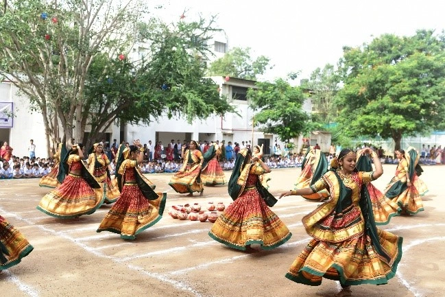 vinayschool-banner